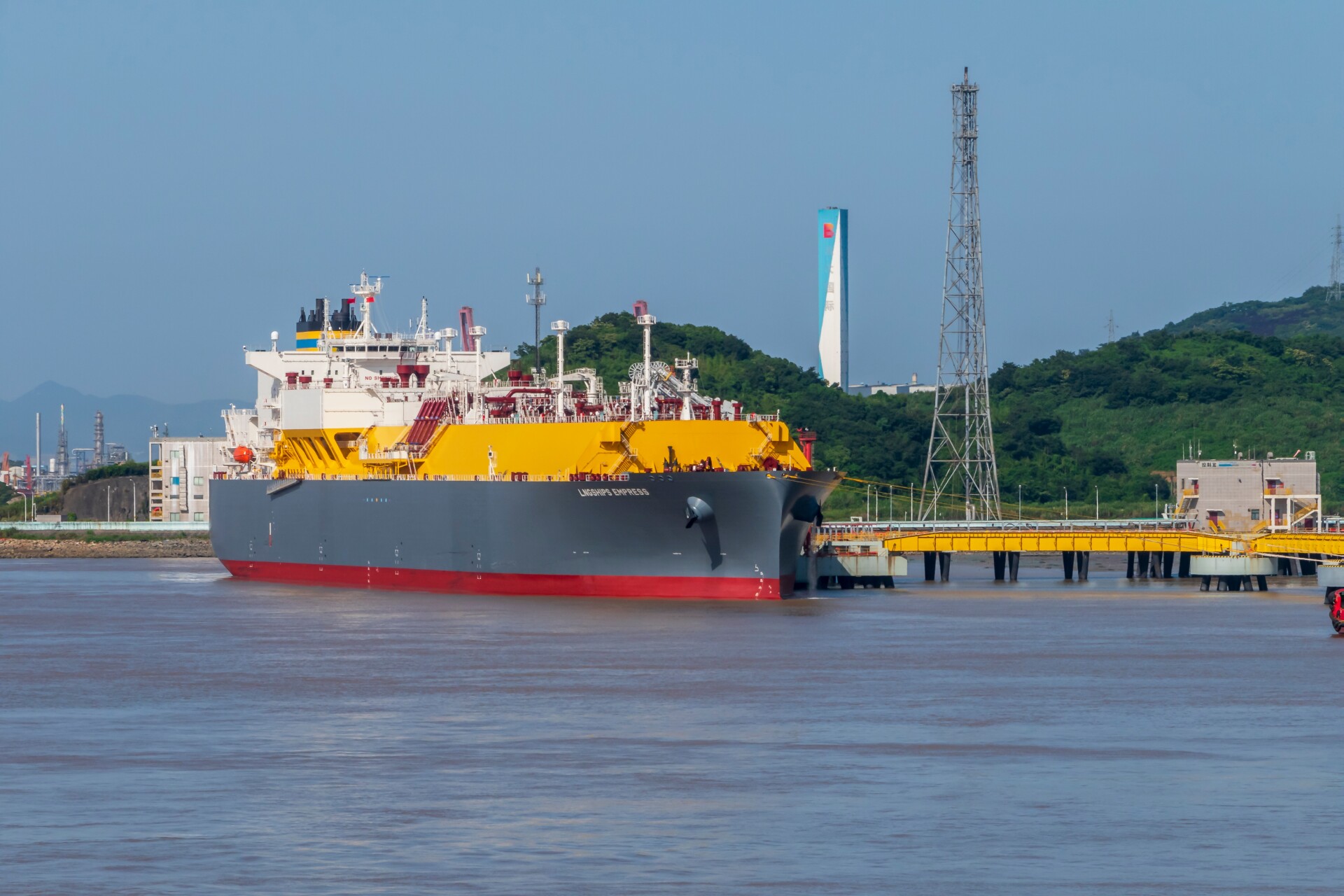 China’s Strong Gas Outlook Overshadows Weaker Spot LNG Needs